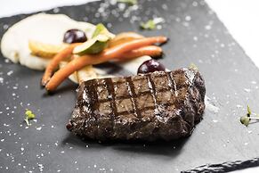 Premier Luxury Mountain Resort