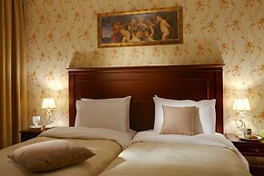 Premier Luxury Mountain Resort