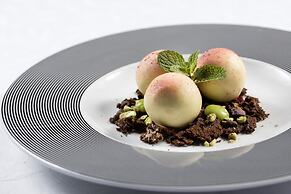 Premier Luxury Mountain Resort