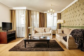 Premier Luxury Mountain Resort