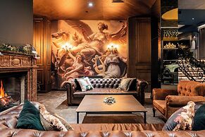 Premier Luxury Mountain Resort