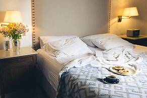 Casa del Arzobispado Hotel