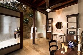 Casa del Arzobispado Hotel