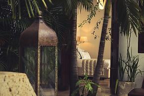 Casa del Arzobispado Hotel