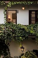 Casa del Arzobispado Hotel