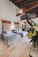 Casa del Arzobispado Hotel