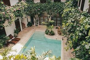 Casa del Arzobispado Hotel