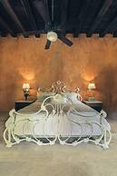 Casa del Arzobispado Hotel