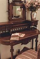 Casa del Arzobispado Hotel