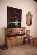 Casa del Arzobispado Hotel