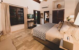 Casa del Arzobispado Hotel