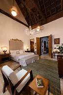 Casa del Arzobispado Hotel