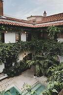 Casa del Arzobispado Hotel