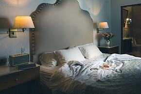 Casa del Arzobispado Hotel