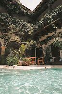 Casa del Arzobispado Hotel