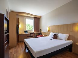 ibis Plzen