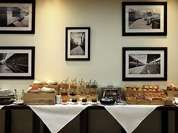 Mercure Hanoi La Gare