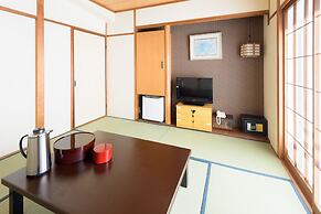 Yamatoya Honten Ryokan Osaka