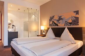 NOVINA HOTEL Tillypark