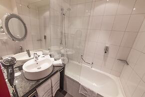 NOVINA HOTEL Tillypark