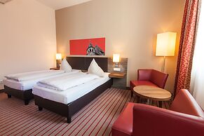 NOVINA HOTEL Tillypark