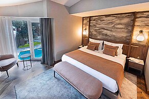 Rixos Sungate - The Land of Legend Access