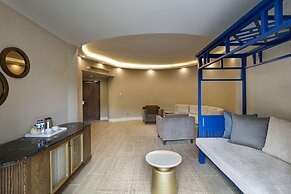 Rixos Sungate - The Land of Legend Access