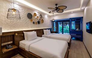 Rixos Sungate - The Land of Legend Access