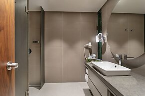 Rixos Sungate - The Land of Legend Access