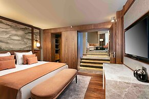 Rixos Sungate - The Land of Legend Access