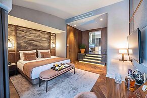 Rixos Sungate - The Land of Legend Access