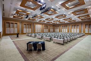 Rixos Sungate - The Land of Legend Access