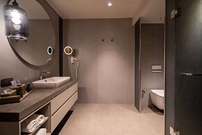 Rixos Sungate - The Land of Legends Access