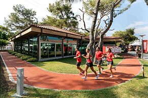 Rixos Sungate - The Land of Legend Access