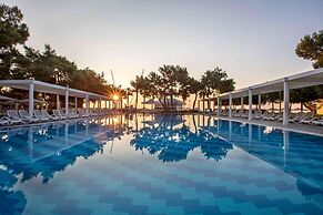 Rixos Sungate - The Land of Legends Access