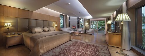 Rixos Sungate - The Land of Legends Access