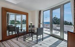 Rixos Sungate - The Land of Legends Access