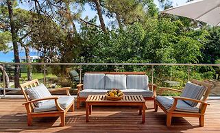 Rixos Sungate - The Land of Legend Access