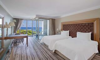 Rixos Sungate - The Land of Legend Access