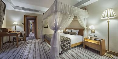 Rixos Sungate - The Land of Legend Access