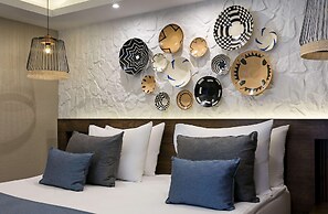 Rixos Sungate - The Land of Legend Access