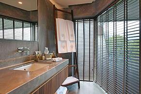 Rixos Sungate - The Land of Legend Access