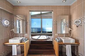Rixos Sungate - The Land of Legends Access