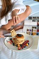 Rixos Sungate - The Land of Legend Access