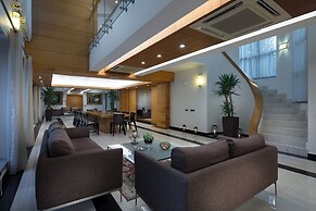 Rixos Sungate - The Land of Legends Access