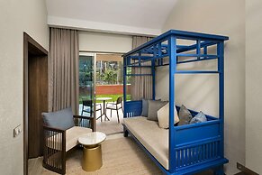 Rixos Sungate - The Land of Legend Access