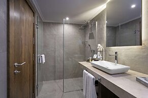 Rixos Sungate - The Land of Legend Access