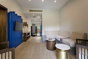 Rixos Sungate - The Land of Legend Access