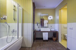 Rixos Sungate - The Land of Legend Access