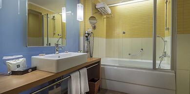 Rixos Sungate - The Land of Legend Access